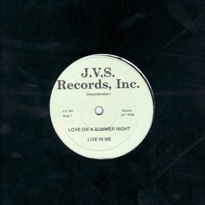 Jones Girls - love On a Summer Night/ Live In Me/ It's Just the Way I Feel/ Ni