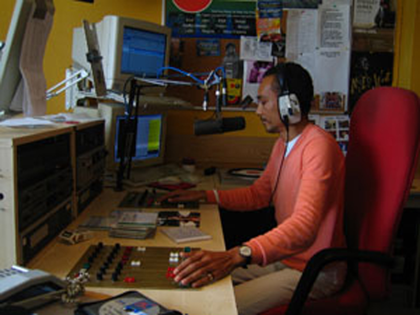Radio — If Music archive image 19